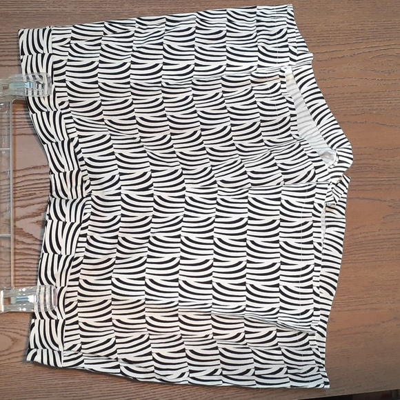 CeCe Pants - Cece womens geometric print dress shorts size 14